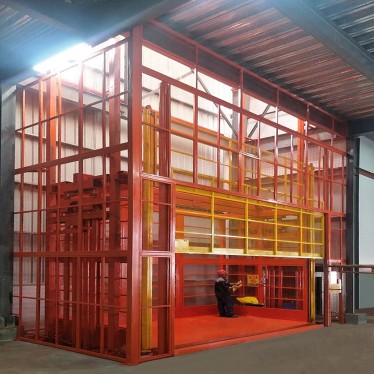 環(huán)境科技公司安裝升降機