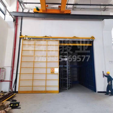 電池行業(yè)專用升降機(jī)