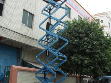 移動(dòng)式維修升降機(jī)